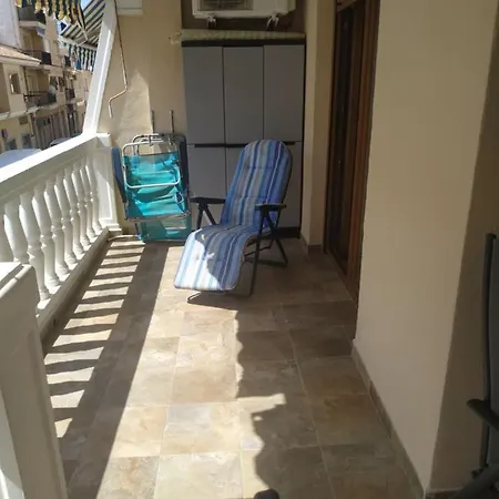 A 1 Minuto De La Playa Del Campello Apartment